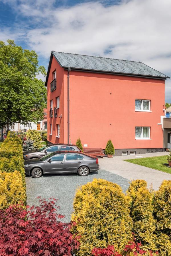 Elendris - Ubytovani U Kostela Брно Экстерьер фото